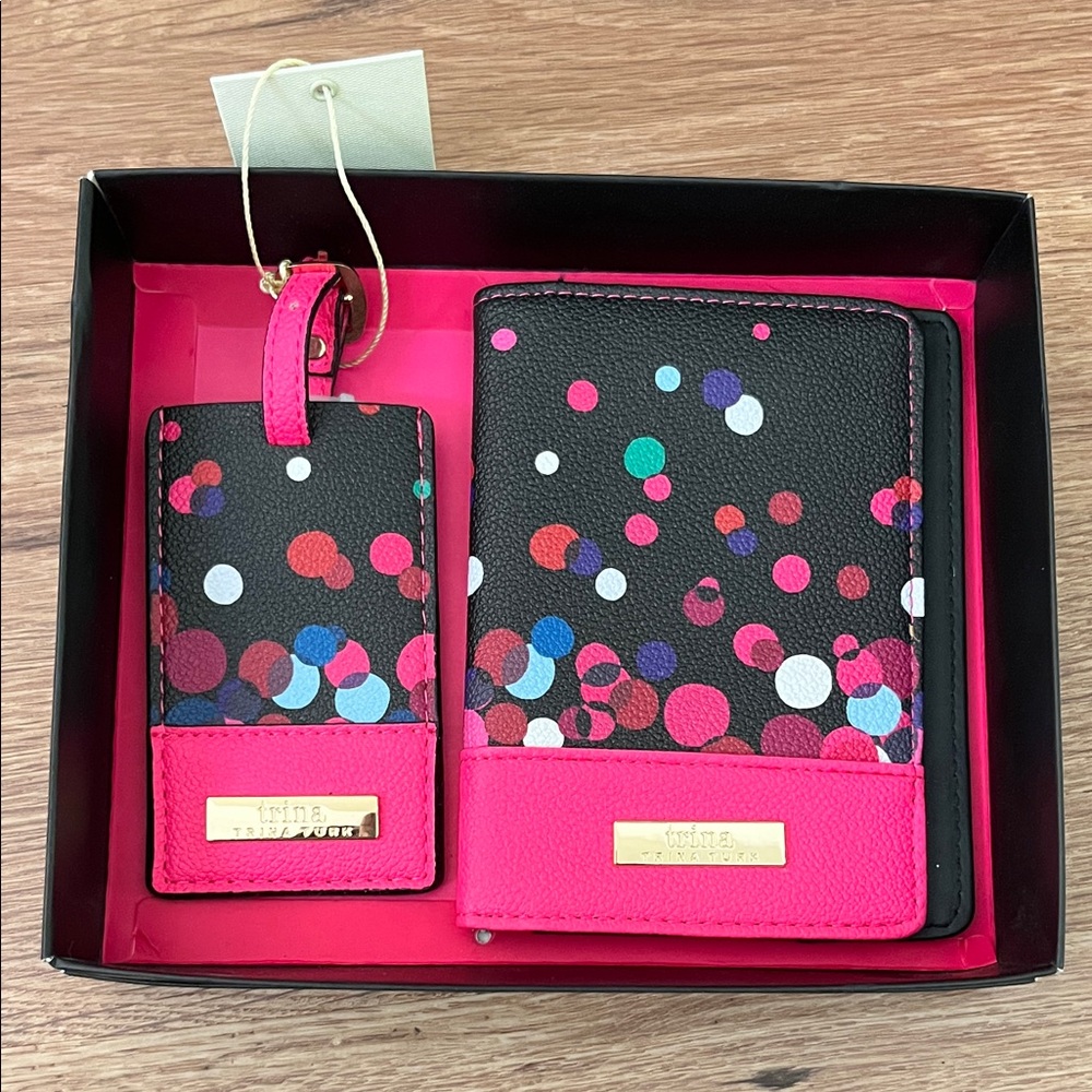 Trina Turk vacation set, luggage tag and passport cover, NWT